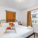 Flow - Sleeps 8 - Mins To Broadway And Germantown
