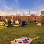 Game Balcony Backyard Near Downtown Nash * Nashville