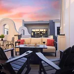 2 Homes! Broadway Views, Rooftops & Karaoke Nashville