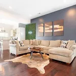 Holiday home The Taylor Martin By Local