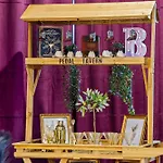 Broadway Honky Tonk Haven With Karaoke Stage!