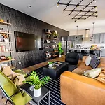 Legendary Encore - Great For Groups Nashville