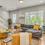 Grill Fire Pit & Views Near Downtown * Nashville