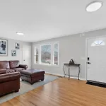 Quiet Retreat Near Opryland & Airport