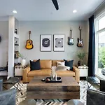 2 Homes! Broadway Views, Rooftops & Karaoke * Nashville