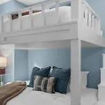 The Ridgeline - New Rooftop Retreat Near The Gulch Holiday home