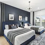 View Only 1 Mile To Downtown With Garage And Rooftop Holiday home *