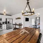 Holiday home Cozy Gem In 12 South Nashville
