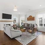 Holiday home Near Vanderbilt And Belmont With Garage, Pool Table