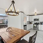 Holiday home Cozy Gem In 12 South Nashville