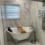 Away From Mlnutes! To Broadway & Stadium Holiday home
