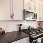 Sparkly Boots And Pink Floors Great Location Holiday home *