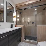 Funky Town - Walkable To Attractions Holiday home *