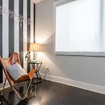 Holiday home Vivid Vocals - Rooftop Views In 12 South *