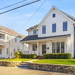 Holiday home Modern House By Downtown With Garage And Fenced-in Yard Nashville