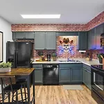 Cozy By Music Row, Walk To Restaurants And Bars
