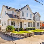 Modern House By Downtown With Garage And Fenced-in Yard Holiday home Nashville