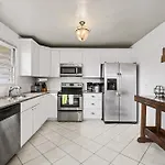 Holiday home Cozy Gem In 12 South Nashville