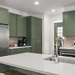 Holiday home The Ridgeline - New Rooftop Retreat Near The Gulch Nashville
