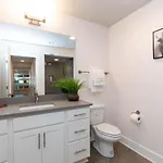 Modern Retreat 4 Bedroom 3 5 Ba Walk To East Nash Gems * Nashville