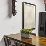 Cozy By Music Row, Walk To Restaurants And Bars Holiday home Nashville