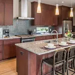Rooftop Near Gulch And Broadway Sleep 12 Holiday home *
