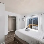 Cozy Gem In 12 South
