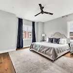 Holiday home Luxury Close Broadway With Garage And Fire Pit