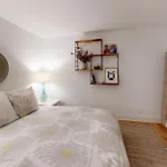 Luxury House Downtown With Private Heated Pool Villa
