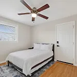 Quiet Retreat Near Opryland & Airport Holiday home *