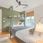 Holiday home The Elmwood & Ashford - 8br Weho Rooftops *