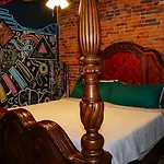 Rockstar Penthouse Speakeasy - Massive By Broadway Holiday home