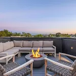 The Elmwood & Ashford - 8br Weho Rooftops Holiday home Nashville
