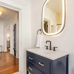 Notes Of Southern Charm - Walkable To Food & Shops *