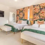 Holiday home Notes Of Southern Charm - Walkable To Food & Shops