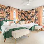 Holiday home Notes Of Southern Charm - Walkable To Food & Shops *