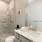 Private With Rooftop Game Near Downtown Nashville