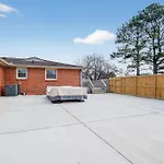 Holiday home Quiet Retreat Near Opryland & Airport