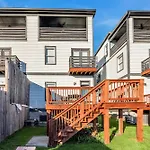 Holiday home Game Balcony Backyard Near Downtown Nash Nashville
