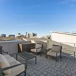 Holiday home Rooftop Near Gulch And Broadway Sleep 12