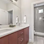 Rooftop Near Gulch And Broadway Sleep 12 Holiday home *
