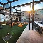 Holiday home Modern House By Downtown With Garage And Fenced-in Yard *