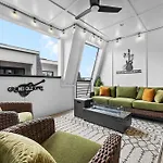 Holiday home 2 Side By Side Units Roof Decks Karaoke Murals