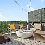 Holiday home Hot Tub Hang Grill Parking Views Of Downtown *
