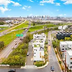 Elevator With Rooftop Hot Tub & Spacious Yard