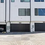 Private With Rooftop Game Near Downtown Nashville