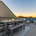 The Elmwood & Ashford - 8br Weho Rooftops Holiday home
