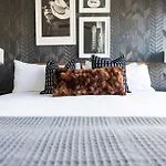 Holiday home Trinity - Odyssey - Pool & Gym - Heart Of Midtown Nashville