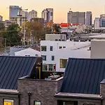 The Elmwood & Ashford - 8br Weho Rooftops Holiday home