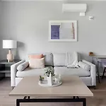 Apartment Landing Stunning Studio Courtyard Gym *